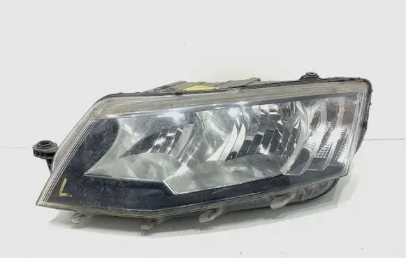 Skoda Octavia Mk3 (5E) Headlight/headlamp 5E1941015