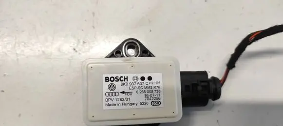 Audi A4 S4 B8 8K ESP acceleration yaw rate sensor 8K0907637C 0265005738