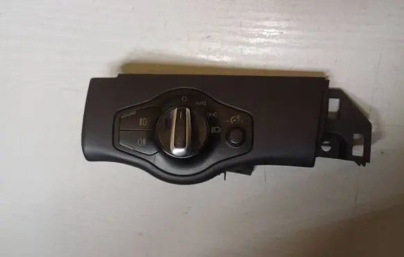 Audi A4 S4 B8 8K Light switch 8T1858341B