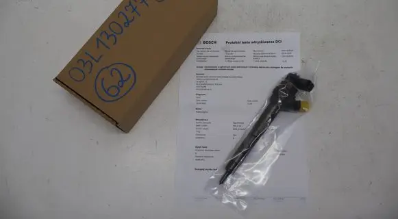 Audi Q3 8U Fuel injector 03L130277J
