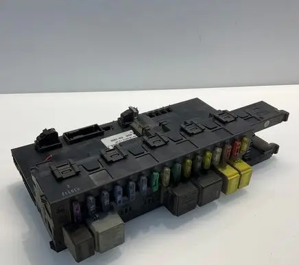 Mercedes-Benz C W203 SAM control unit 0025457801 5DK00797400 A0025457801