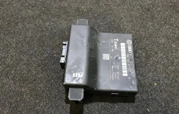 Audi A3 S3 8P Comfort/convenience module 1k0907530d 1k0907951