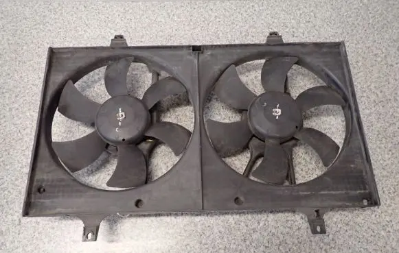 Nissan Almera Tino Air conditioning (A/C) fan (condenser) 