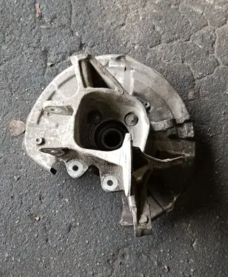 BMW 5 F10 F11 Front wheel hub 6796099