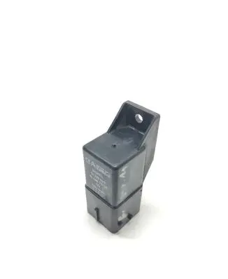 Ford C-MAX II Glow plug pre-heat relay 51299049 9666671780