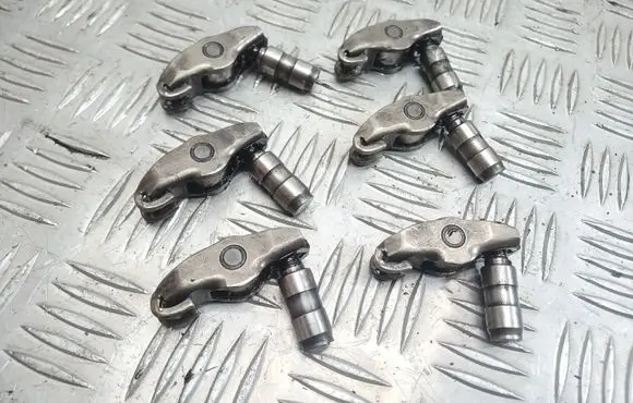 Land Rover Discovery 3 - LR3 Valve rocker arm 