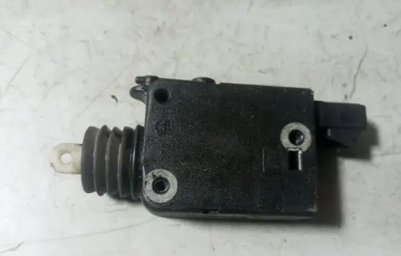 Opel Zafira A Central locking motor 90460062 1101215