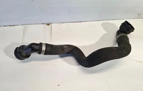 Volvo V60 Engine coolant pipe/hose 31319019