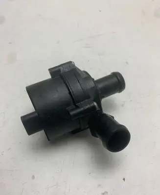 Volkswagen Golf VII Electric auxiliary coolant/water pump 5Q0965567J