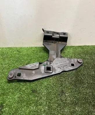 Porsche Macan (95B) Headlight/headlamp mounting bracket 95B941121B