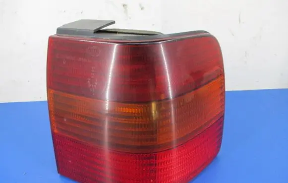 Volkswagen PASSAT B4 Rear/tail lights 3A5945108A