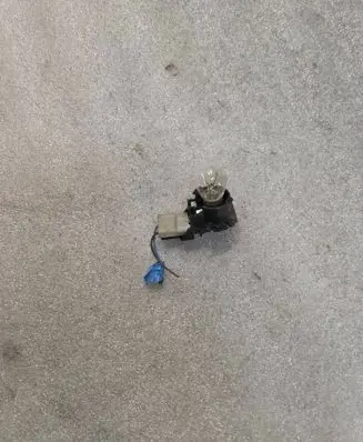 Audi 80 90 B3 Tail light bulb cover holder 