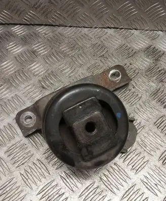 Engine mount bracket