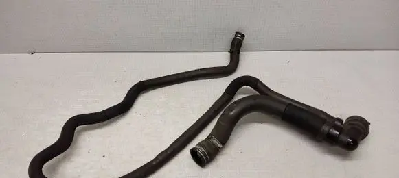 Opel Insignia A Engine coolant pipe/hose 13220128DA 565563897