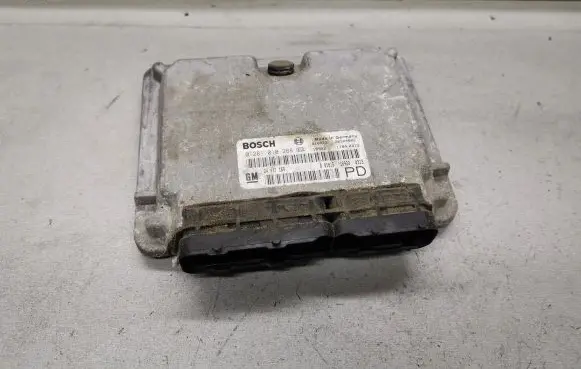 Opel Zafira A Engine control unit/module 0281010268 24417169