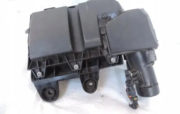 Opel Grandland X Air filter box 9828002080