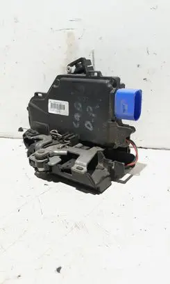 Volkswagen Caddy Front door lock 3D2837016J