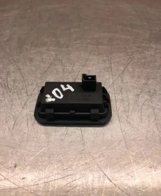 Mercedes-Benz E W211 Tailgate/boot open switch button 2118219551 31020302