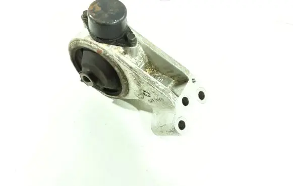 Mitsubishi Space Star Engine mount bracket 4618076 MR510047 4618056