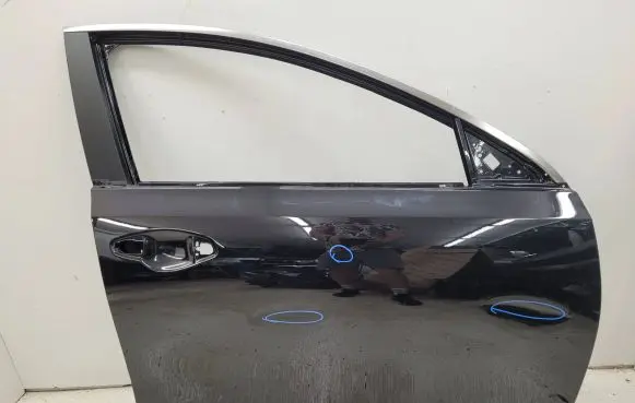 KIA Xceed Front door