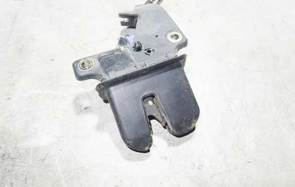 Audi A4 S4 B6 8E 8H Tailgate/trunk/boot lock/catch/latch 8E5827505B