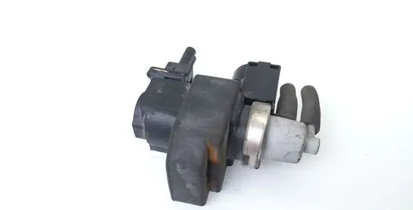 Hyundai i40 Valve vacuum 700272