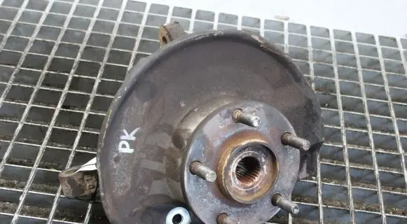 Mitsubishi Outlander Front wheel hub