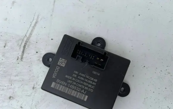 Ford Focus Engine control unit/module AV6N14C236AB