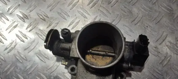 Mazda 626 Throttle valve
