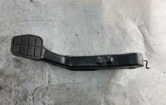Volkswagen Polo III 6N 6N2 6NF Brake pedal