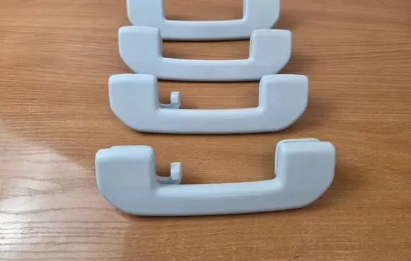 Peugeot 308 A set of handles for the ceiling