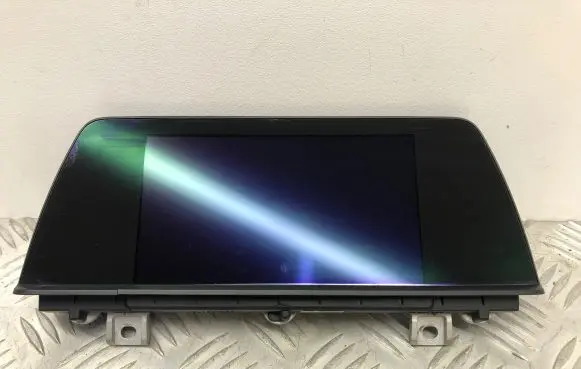 BMW 1 F20 F21 Screen/display/small screen 9292244 102842611 LT086T0094J