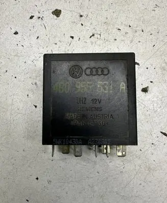 Volkswagen PASSAT B5.5 Other relay 4B0955531A 5WK10430A 377