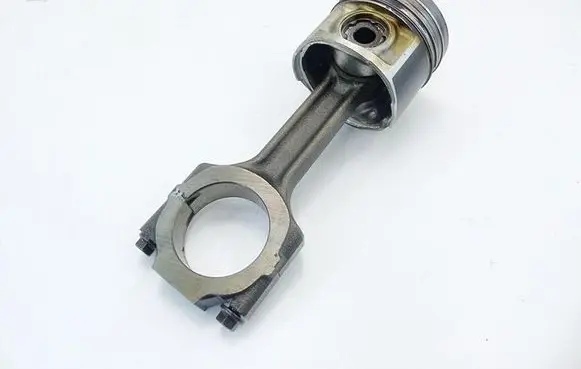 Opel Astra H Piston with connecting rod A930