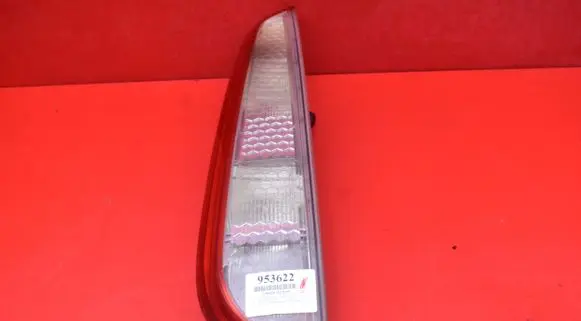 Ford Focus C-MAX Rear/tail lights 8M51-13405-C