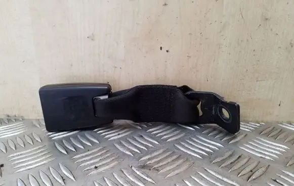 BMW X1 E84 Rear seatbelt buckle 9117261