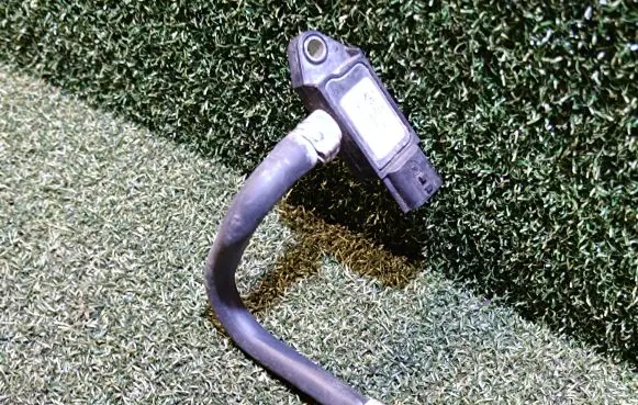 Renault Master III Exhaust gas pressure sensor 227709604R H8200741321