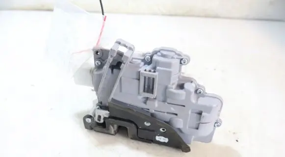 Seat Leon (1P) Front door lock