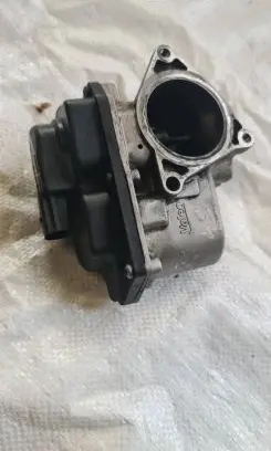 Audi A4 S4 B8 8K EGR valve 03L131501E