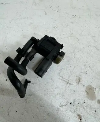 Audi A6 S6 C6 4F Turbo solenoid valve 1K0906283A