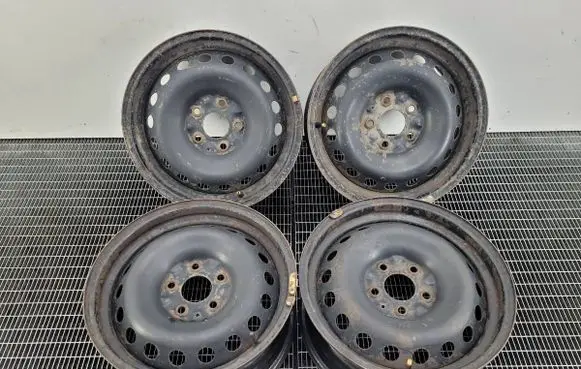 Nissan Qashqai R16 steel rim 