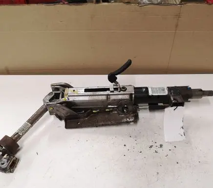 Citroen C6 Steering wheel axle 26099771 96853742XT 26143840