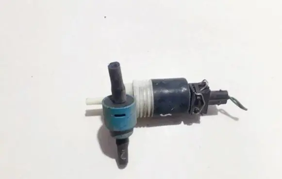 Audi A6 S6 C5 4B Windscreen/windshield washer pump 1h6955651