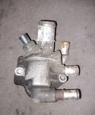 Honda Accord Thermostat/thermostat housing
