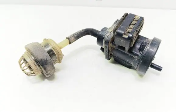 Mercedes-Benz C W203 Turbo solenoid valve 4715396