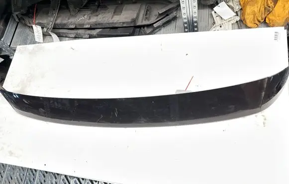 Audi Q7 4L Tailgate/trunk spoiler 4L0827321