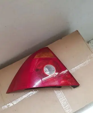 Ford Mondeo Mk III Rear/tail lights 1S7113405A