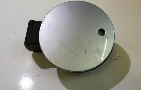 Mazda 2 Fuel tank cap
