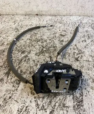 Renault Kadjar Rear door lock
