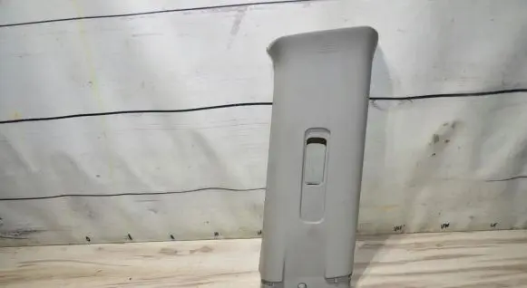 Nissan X-Trail T31 (B) pillar trim (bottom)